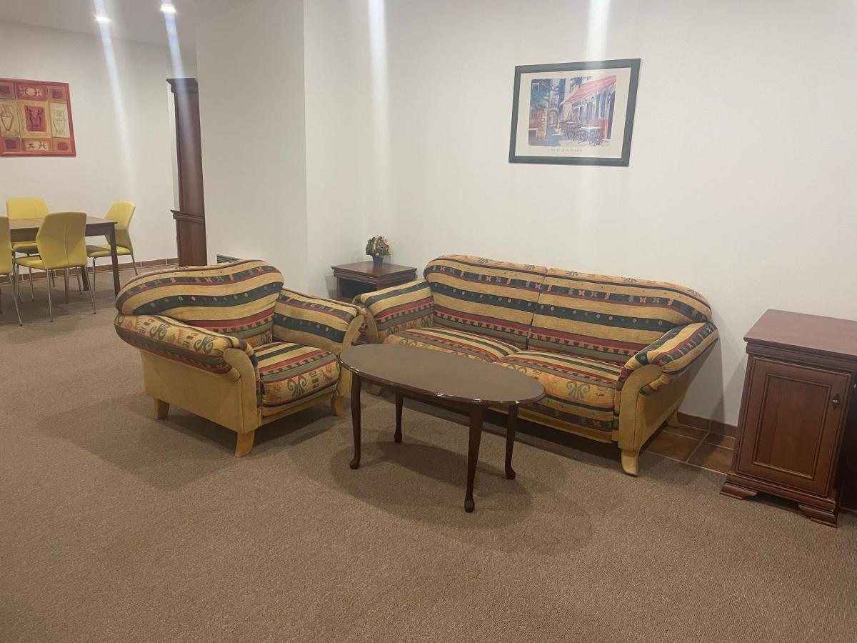 Apartman Atelier กาดาญ ภายนอก รูปภาพ
