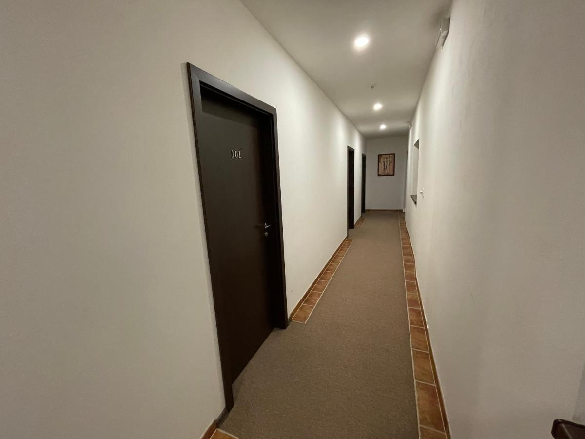 Apartman Atelier กาดาญ ภายนอก รูปภาพ